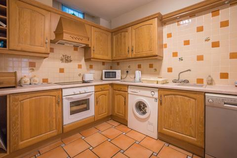 2 Ferry View, Bowness On Windermere, Windermere, LA23 3JB