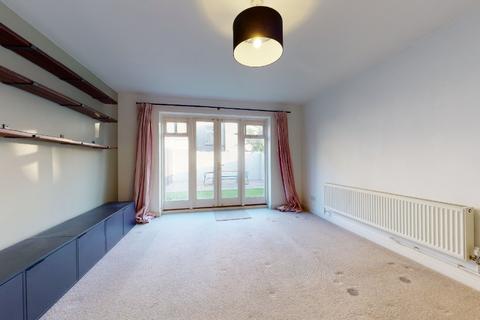 2 bedroom terraced house to rent, Hanover Mews, Brighton, BN2