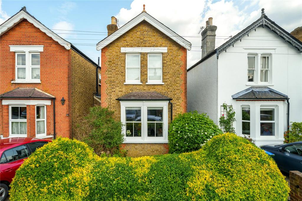 Langton Road, West Molesey, KT8 2 bed detached house for sale £750,000