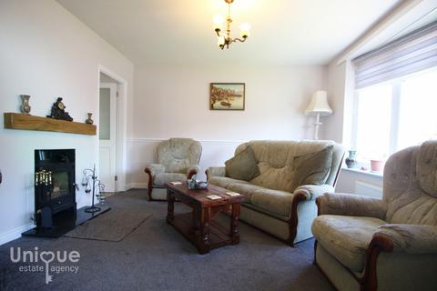 4 bedroom end of terrace house for sale - Southfleet Avenue,  Fleetwood, FY7