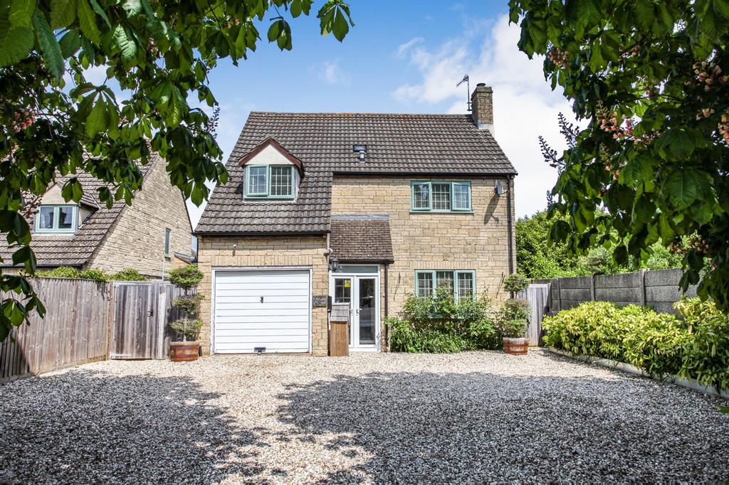 London Road, MoretoninMarsh, Gloucestershire. GL56 0HH 4 bed detached