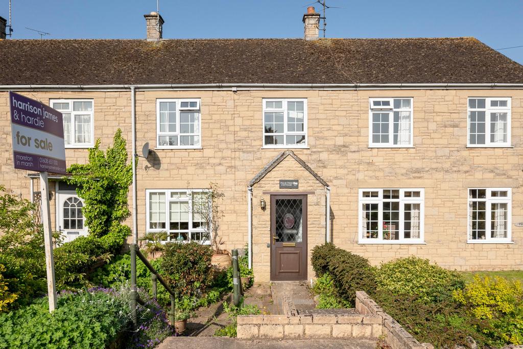 Station Road, MoretonInMarsh, GL56 3 bed terraced house for sale £