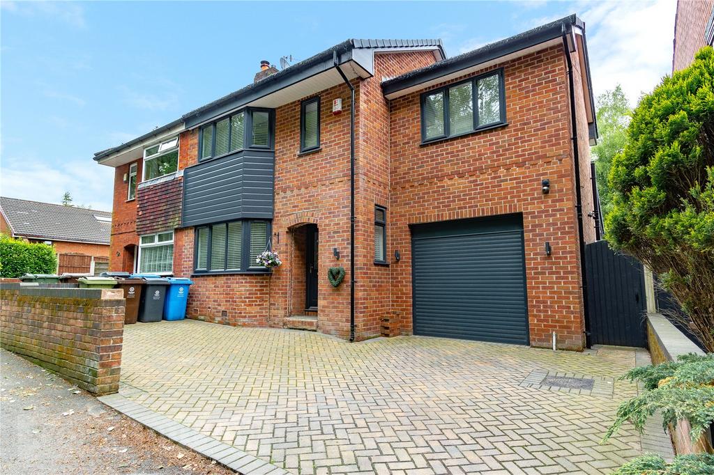 Rochdale Road, Royton, Oldham, Greater Manchester, OL2 4 bed semi