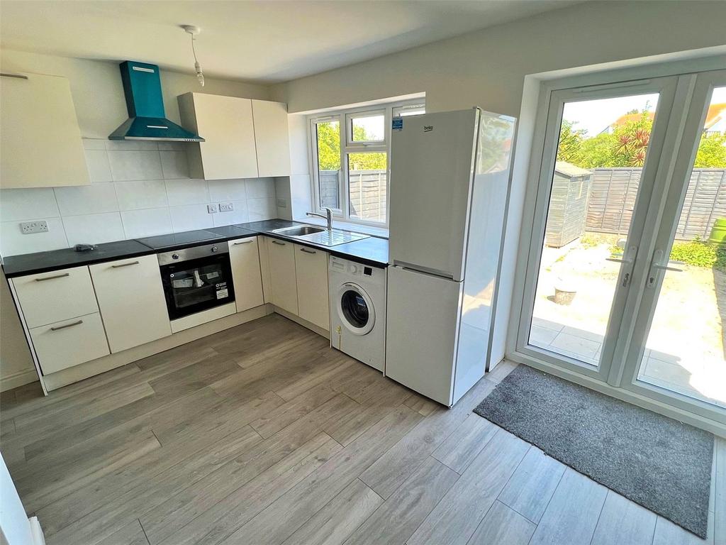 St Valerie Road, Gosport, Hampshire... 3 bed terraced house £1,350