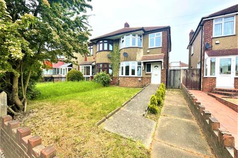 3 bedroom semi-detached house to rent, East Rochester Way, Sidcup, Kent, DA15