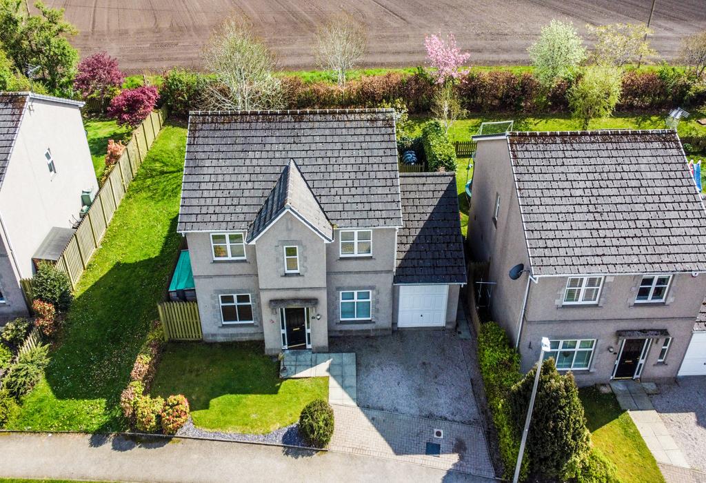 Lairds Grove, Hatton of Fintray... 4 bed detached house £280,000