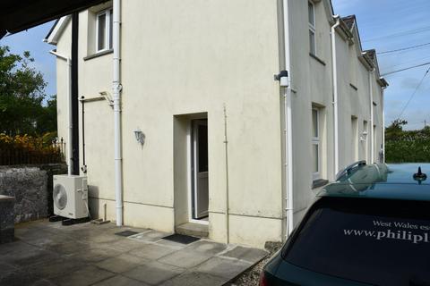 3 bedroom detached house to rent, Brynteg, Bryngwyn, Newcastle Emlyn, Ceredigion