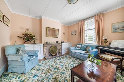 28 Streets Heath, West End, Woking, GU24 9QU