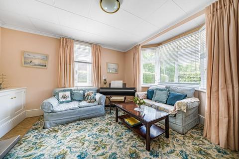 28 Streets Heath, West End, Woking, GU24 9QU