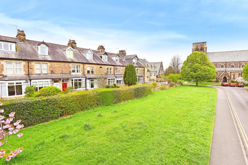 Elm Tree Avenue, Harrogate 3 bed terraced house for sale £250,000
