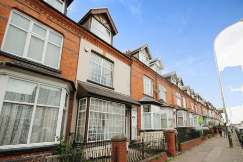 4 bedroom terraced house to rent, East Park Road, Leicester