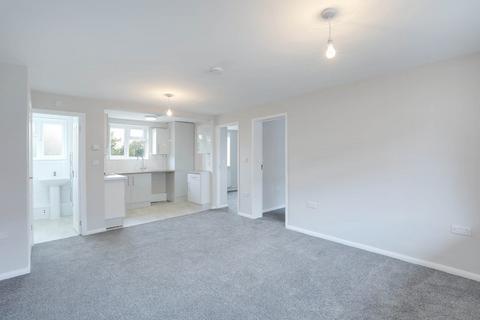 2 bedroom ground floor flat to rent, Keymer Court, Burgess Hill