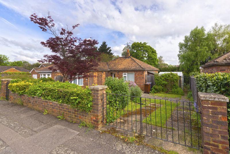 Rodney Avenue, Tonbridge, TN10 4JR 2 bed detached bungalow £490,000