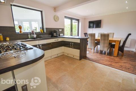 3 Howson Close, Ravenfield, Rotherham, S65 4LB