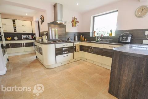 3 Howson Close, Ravenfield, Rotherham, S65 4LB