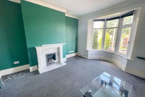 3 bedroom semi-detached house for sale - The Gardens, Heath Road, Halifax