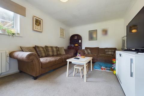 2 bedroom ground floor flat for sale - Lansdowne Road, Worthing BN11