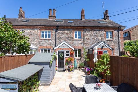 3 bedroom cottage for sale, TONEDALE