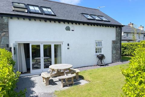 4 bedroom barn conversion for sale - Valley, Anglesey