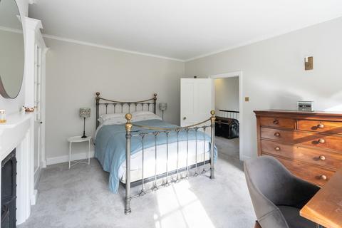 Skeynes House Guildford Road, Westcott, Dorking, RH4 3QE