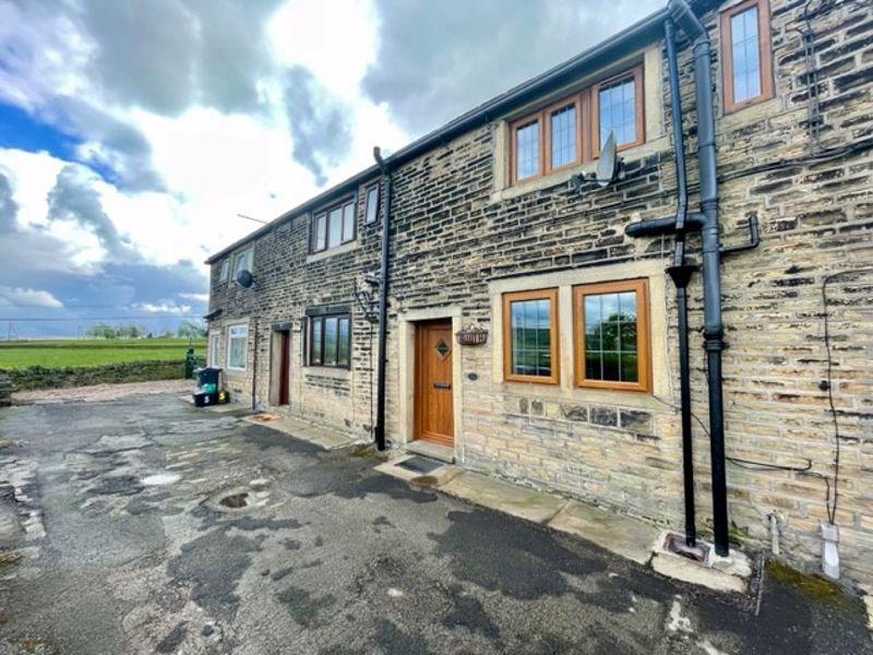 Hubberton Green, Sowerby Bridge 2 bed cottage £850 pcm (£196 pw)