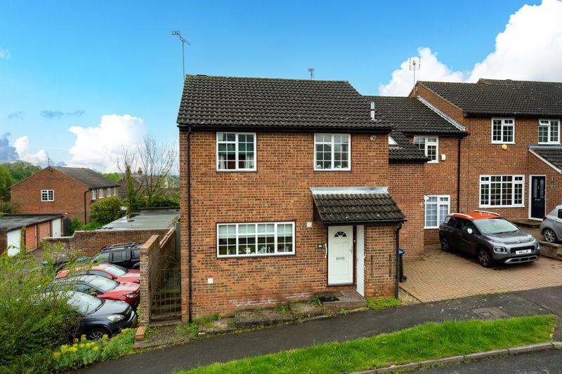Farrer Top, Markyate 3 bed end of terrace house £415,000