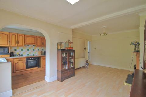 31 Rydal Crescent, Perivale, Greenford, UB6 8EA