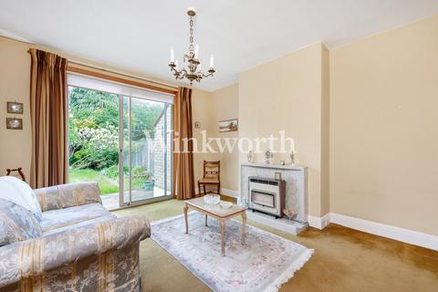 3 bedroom end of terrace house for sale, Firs Lane, London, N13