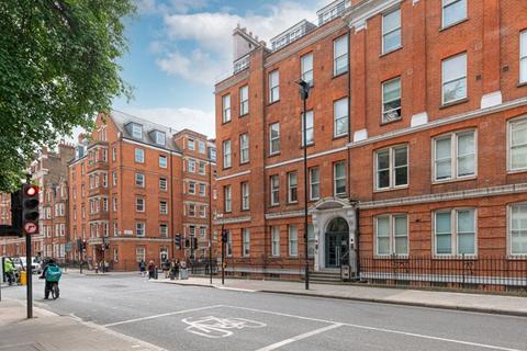 Studio to rent, Albany House, 41                 Judd Street