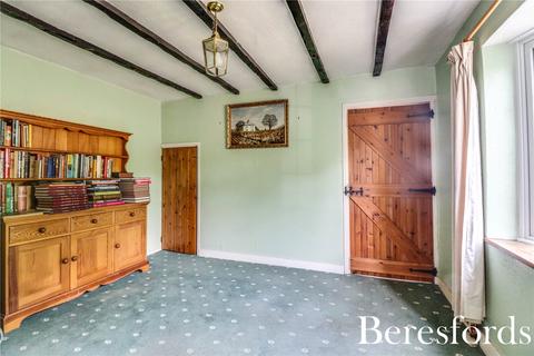 3 bedroom semi-detached house for sale, Church Road, Mountnessing, CM13