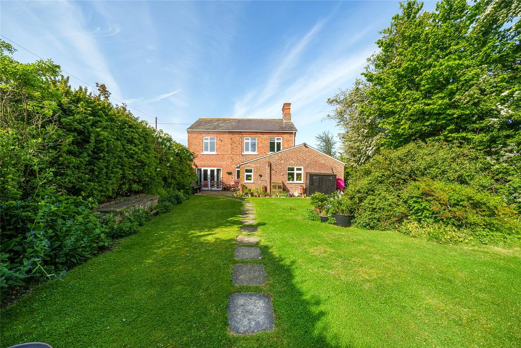Marsh Gibbon, Bicester, Buckinghamshire, OX27 4 bed detached house £