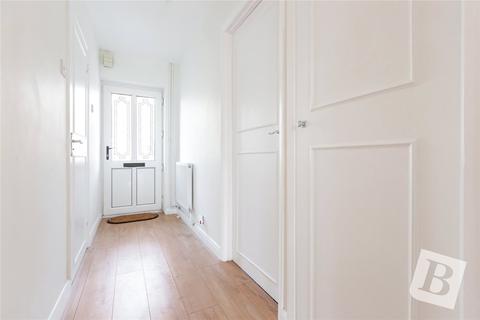 201d Corbets Tey Road, Upminster, RM14 2YW