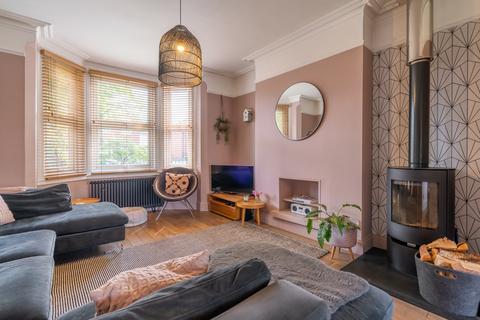 4 bedroom semi-detached house for sale - Gloucester Road, Cheltenham, GL51
