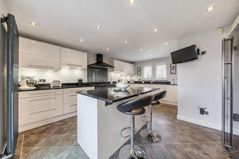 5 bedroom detached house for sale - Bower Gardens, Stalybridge, Cheshire, SK15 2UY