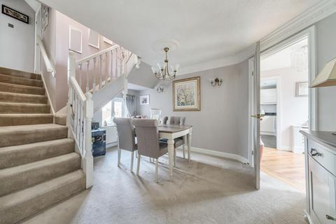 8 Bower Gardens, Stalybridge, SK15 2UY