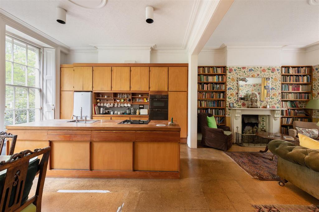 18 Greville Place Hi-102.jpg