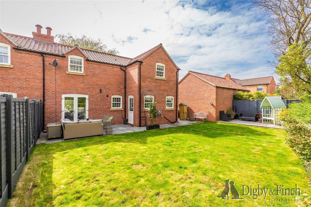 Ardeevin, Willow Close, Granby, Notts, NG13 9 PZ-10