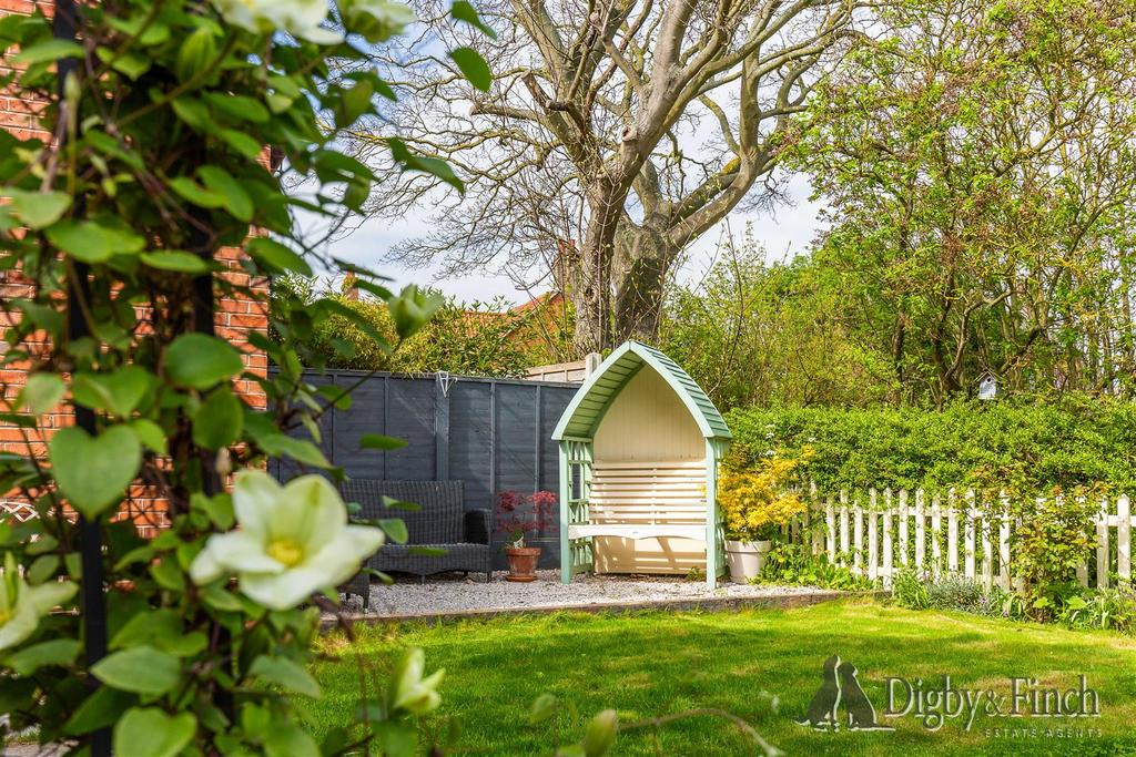 Ardeevin, Willow Close, Granby, Notts, NG13 9 PZ-13