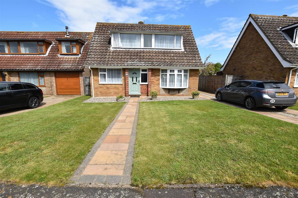 Staden Park, Trimingham, Norwich 3 bed chalet for sale £300,000