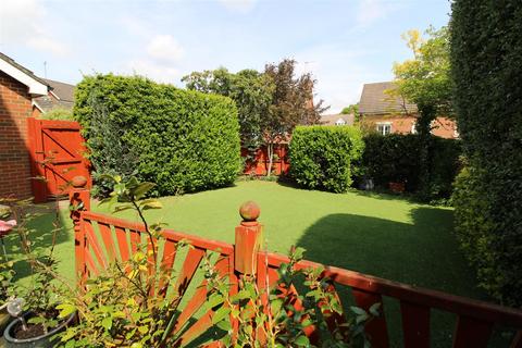 5 bedroom house for sale, Edgehill Drive, Daventry