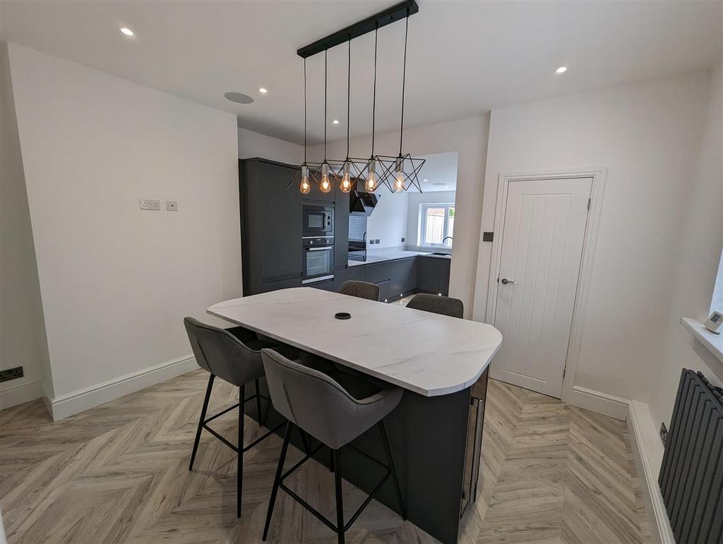 Longfield Road, Darlington 3 bed semidetached house for sale £135,000