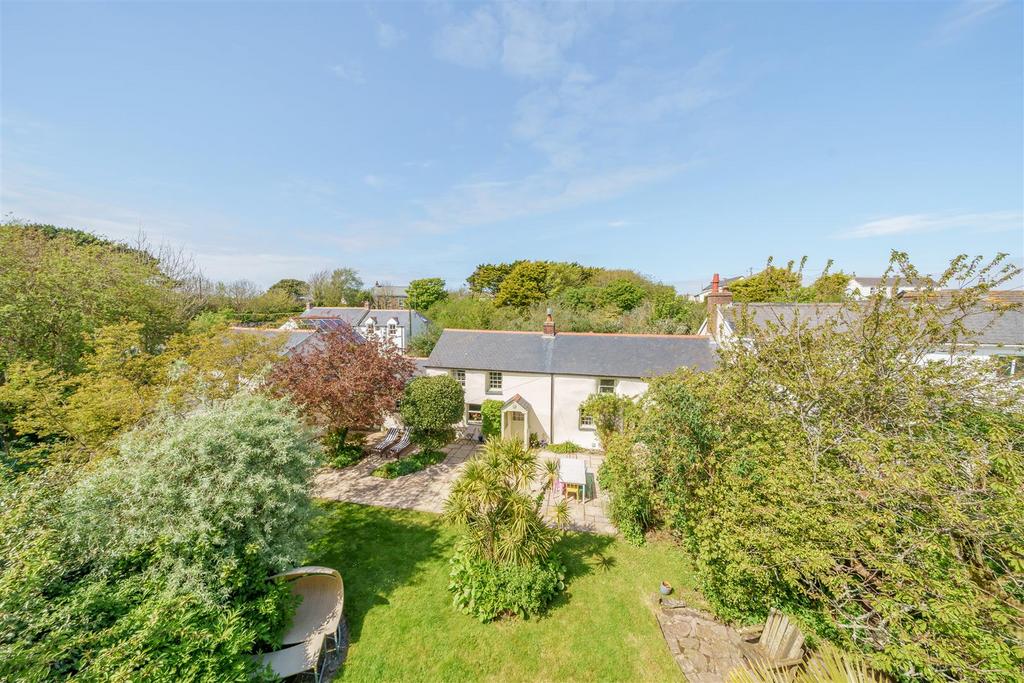 Trevellas, St. Agnes 5 bed semi-detached house - £940,000