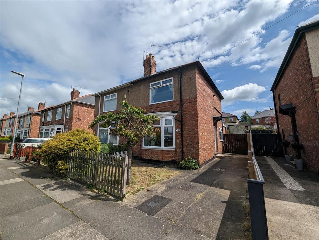 Leyburn Road, Darlington 3 bed semidetached house for sale £135,000