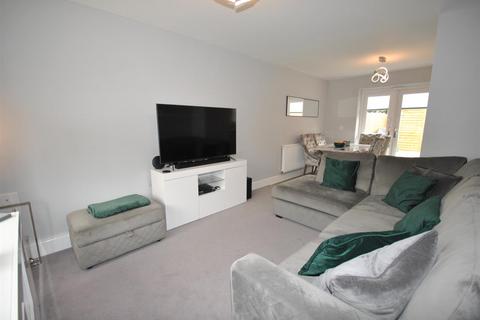 81 Highwayman Close, Boughton, Northampton, NN2 8FQ