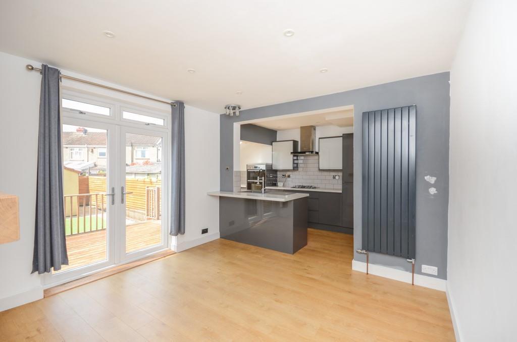 Richmond Road, Mangotsfield, Bristol... 3 bed house £325,000