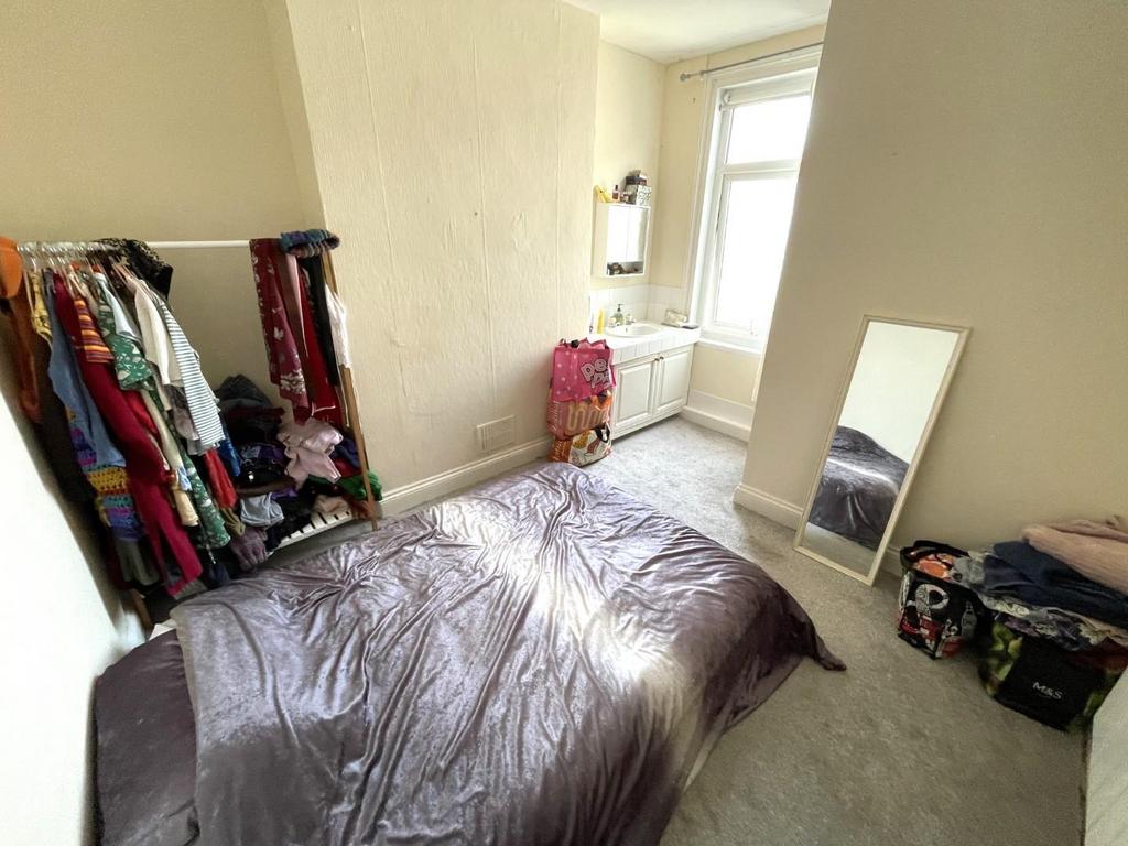 Antony Road, Torpoint 1 bed flat to rent £550 pcm (£127 pw)