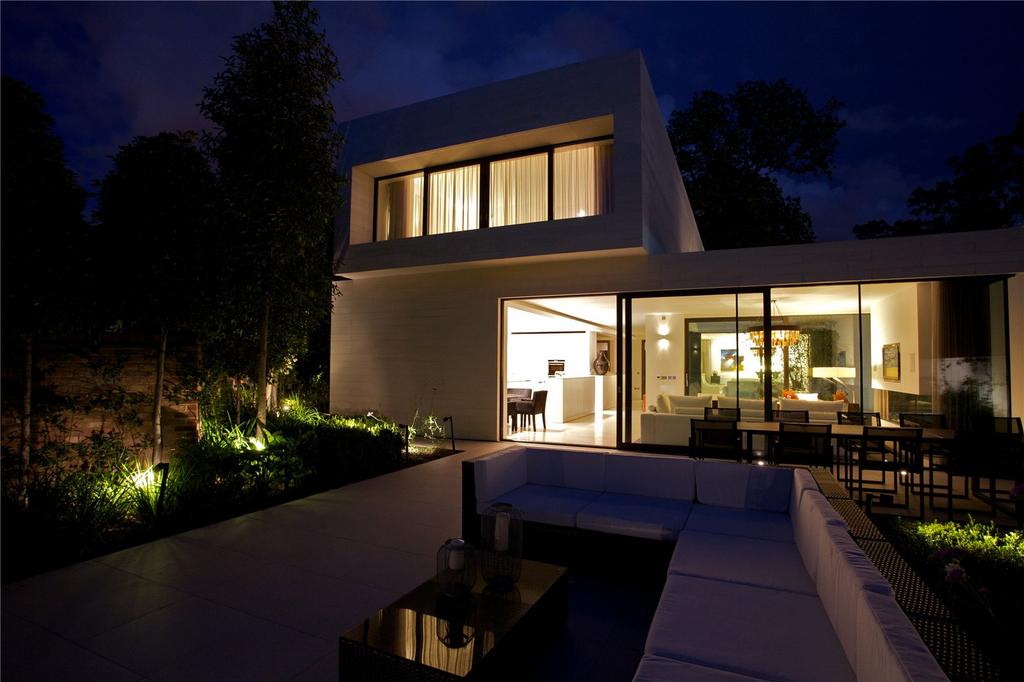 Rear External