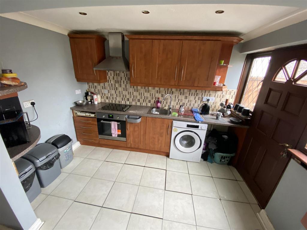 Open Plan Kitchen and Dining Room