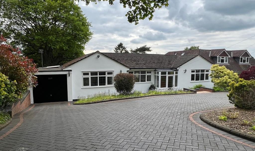 Hill Village Road, Four Oaks 4 bed detached bungalow £600,000