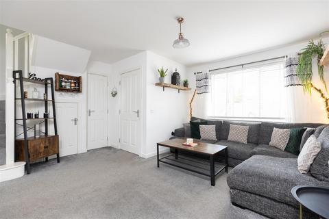 21 Ethel Moorhead Place, Perth, PH2 8FA